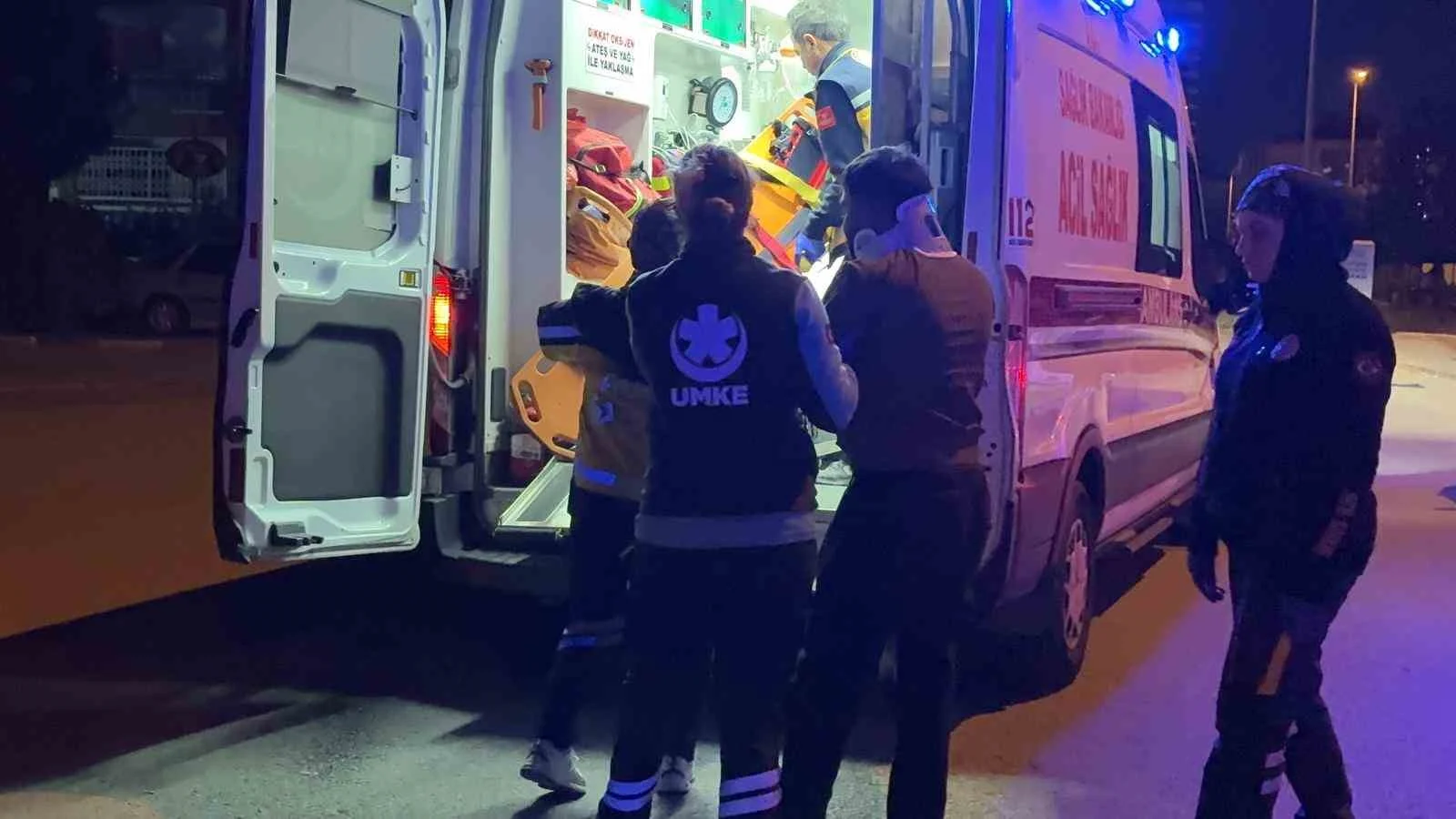 Kayseri’de hafif ticari araç SUV ile çarpıştı: 4 yaralı