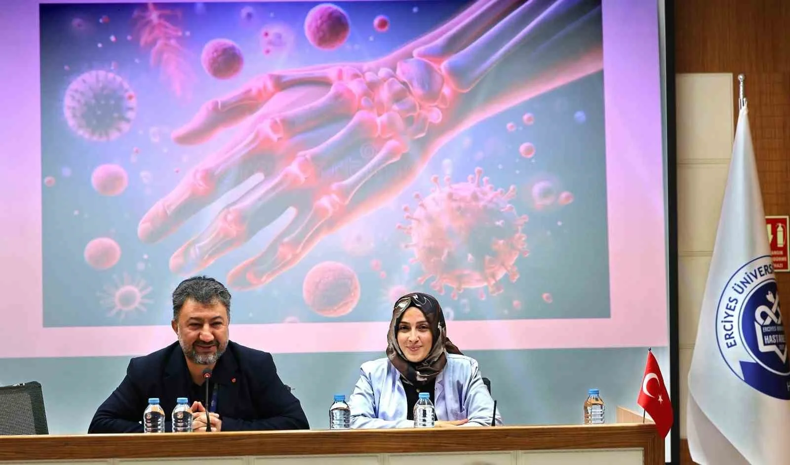 ERÜ Hastaneleri’nden artrit hastalığı farkındalığı