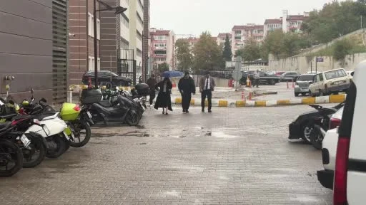 Kalp krizi sonrası kontrol için Çanakkale’ye gelen Cem Yılmaz: "Durumum iyi Allah’a şükür ama zor bir şey atlattığım için biraz dikkat etmem lazım"