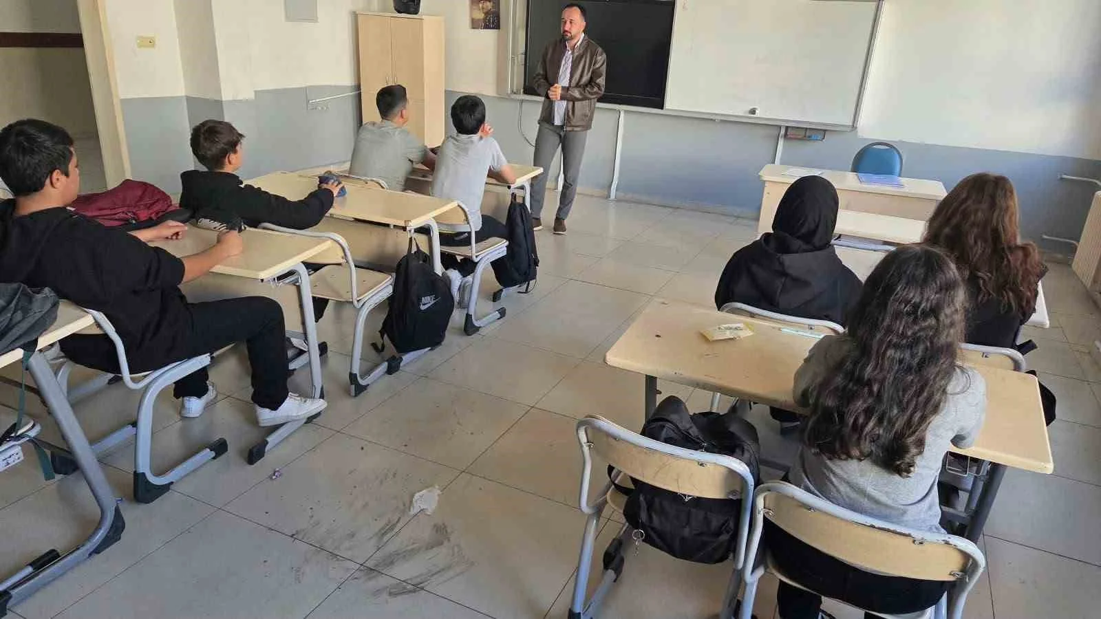 Kuyucak’ta öğrencilere milli ve manevi değerler anlatıldı