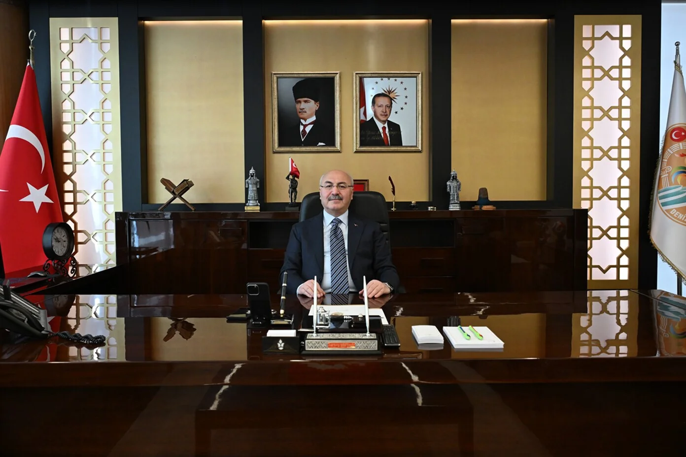Vali Köşger; "Cumhuriyet bağımsızlık ve ortak geleceğimizin en güçlü teminatıdır"