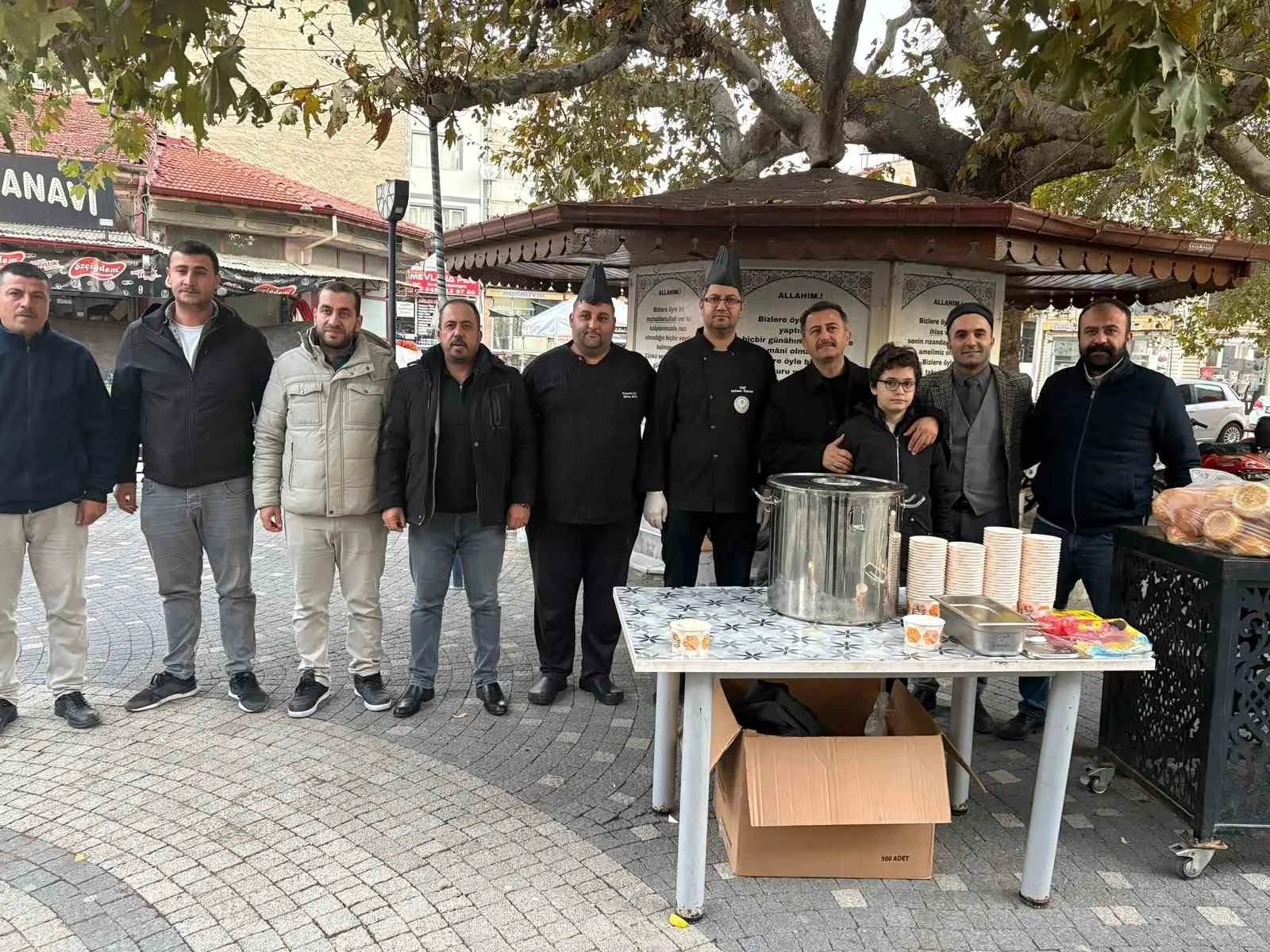 Bolvadin’de gençler sabah namazında buluştu