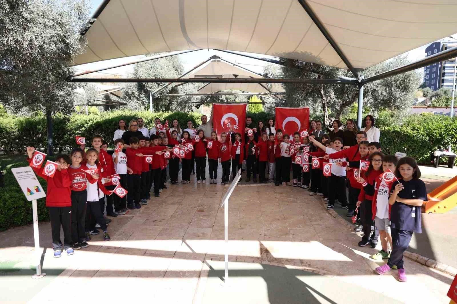 Öğrenciler Matematik ve Bilim Parkı’nı gezdi