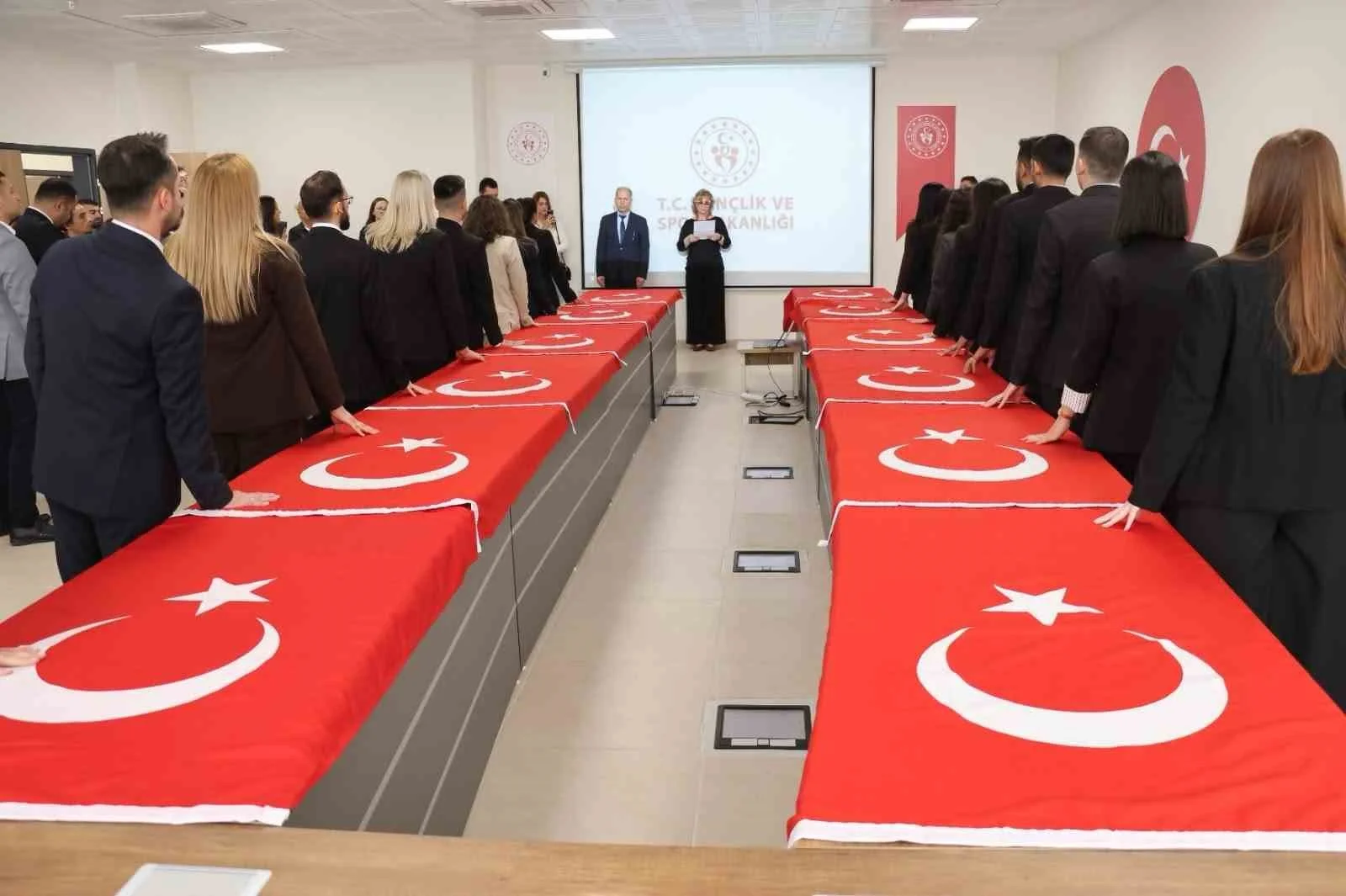 Aydın’da sözleşmeli personelin memuriyet heyecanı