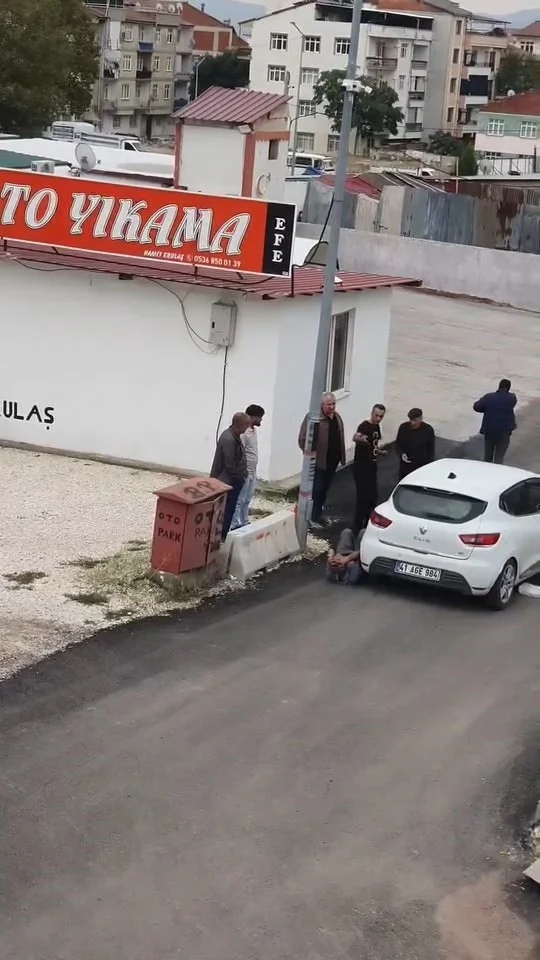 Otomobilin çarptığı yaya yaralandı