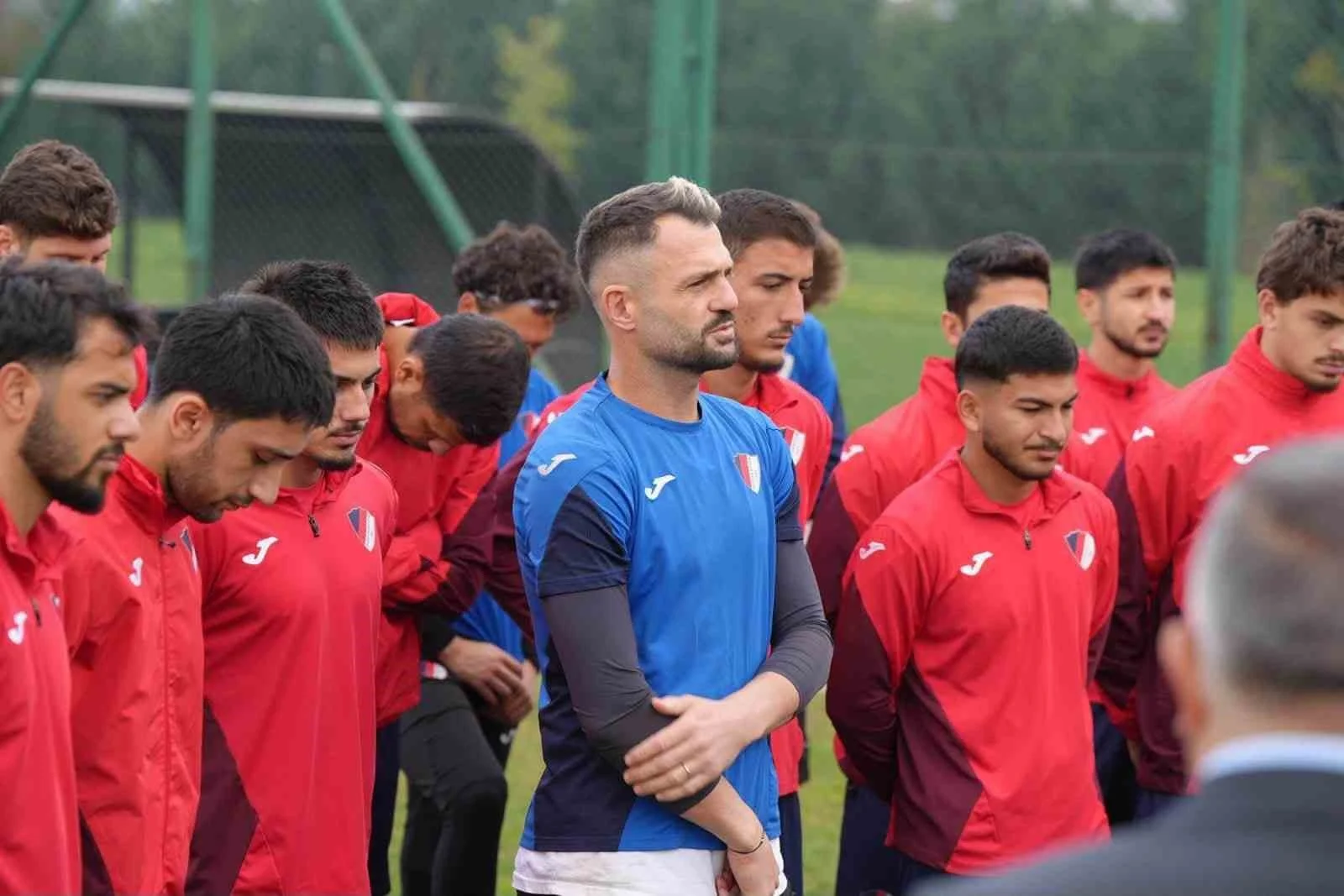 Başkan Özlü futbolculara bir araya geldi