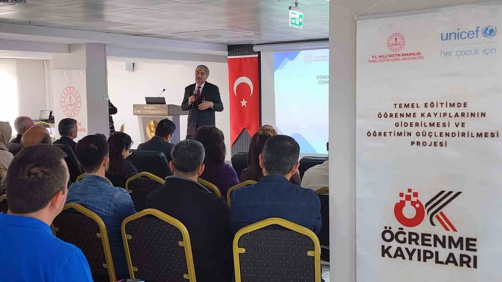Öğrenme Kayıplarını Giderme Projesinin eğitici eğitimi Kütahya’da başladı