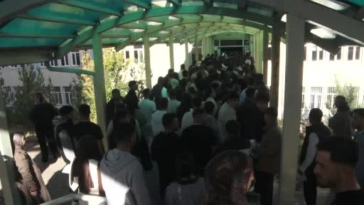 KPSS heyecanı küpeleri unutturdu