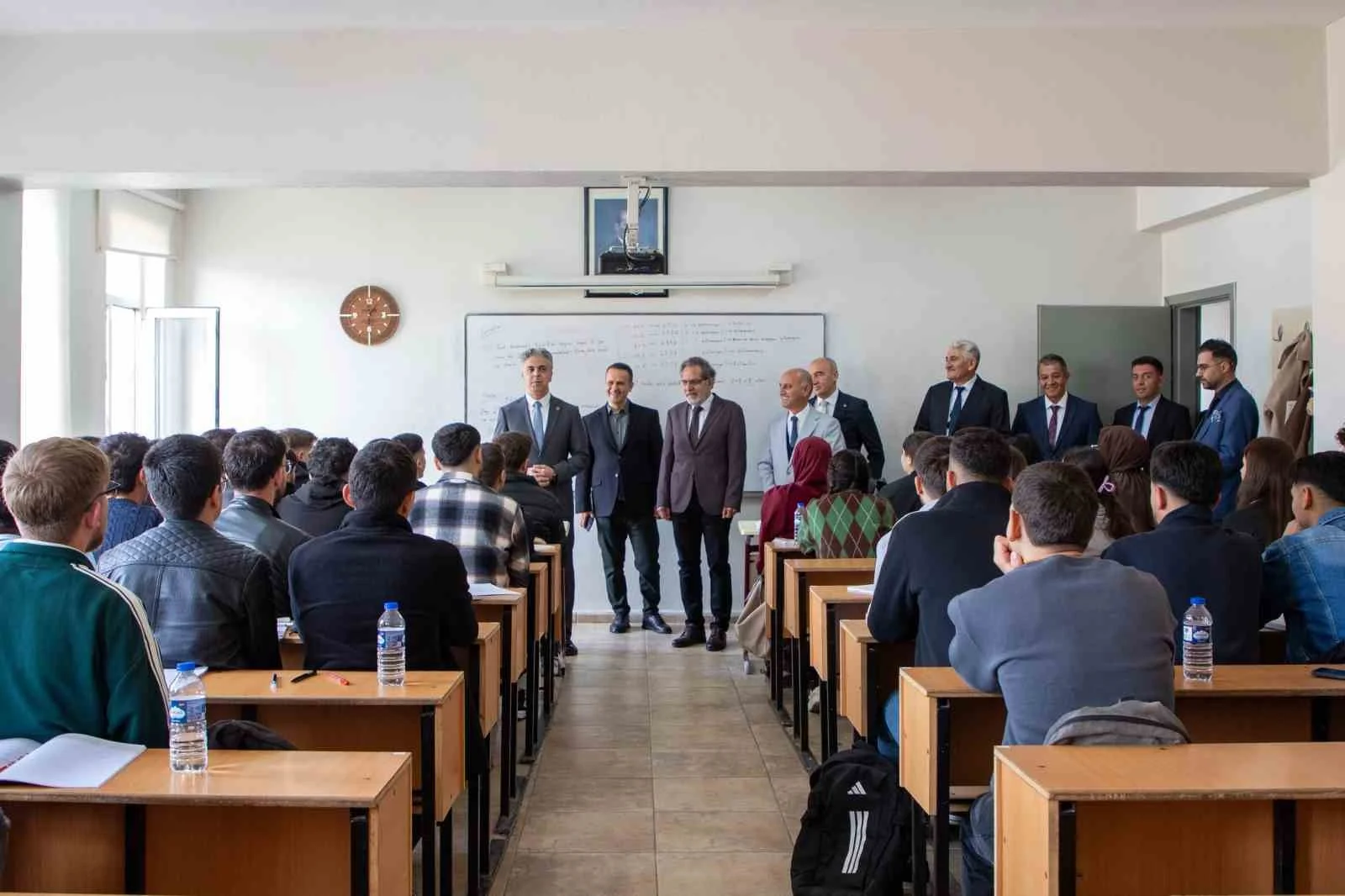 EBYÜ Rektörü Refahiye’de eğitim faaliyetlerini değerlendirdi