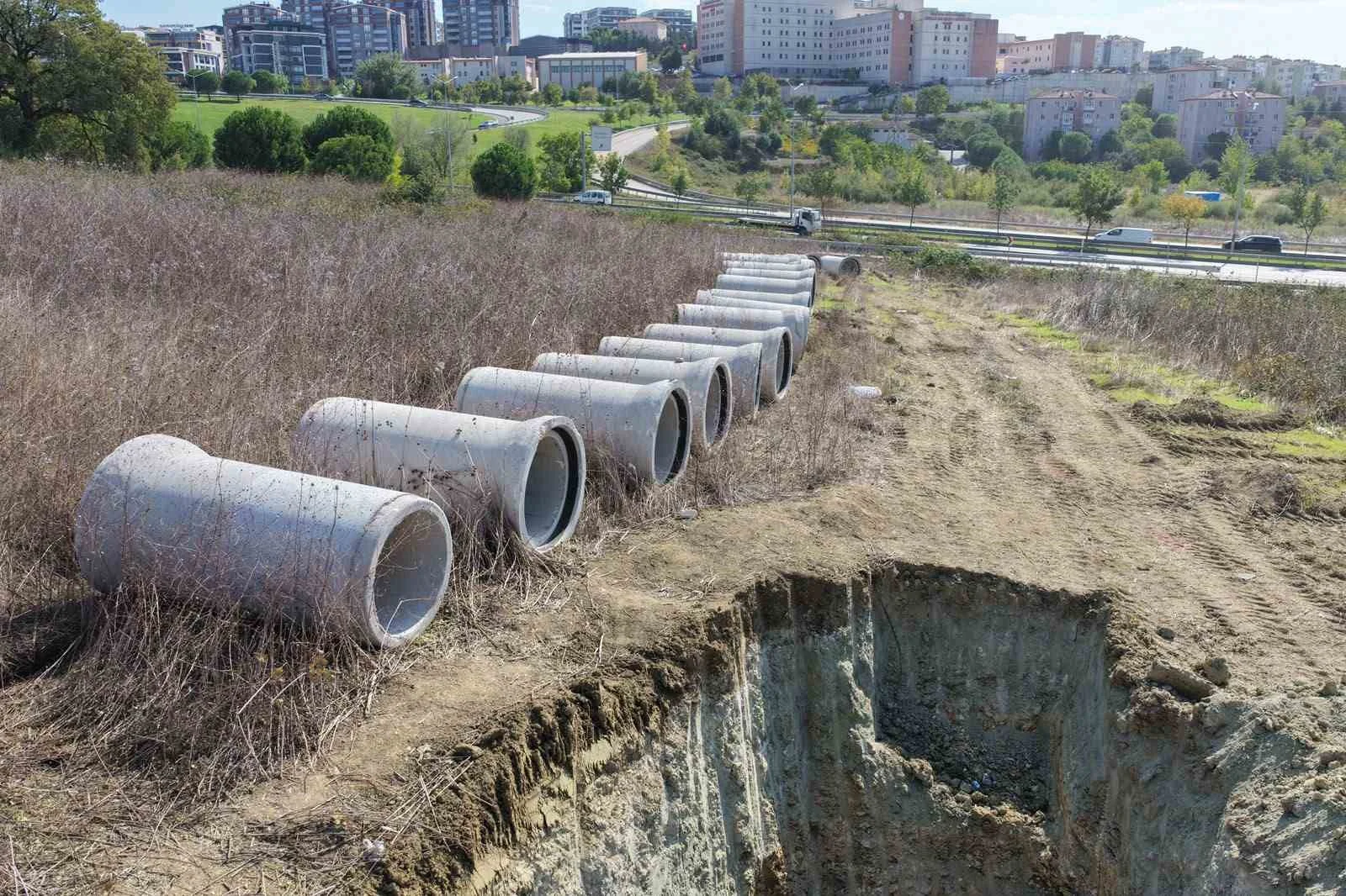 Büyükşehir’den Görükle’de yeni yola yeni altyapı