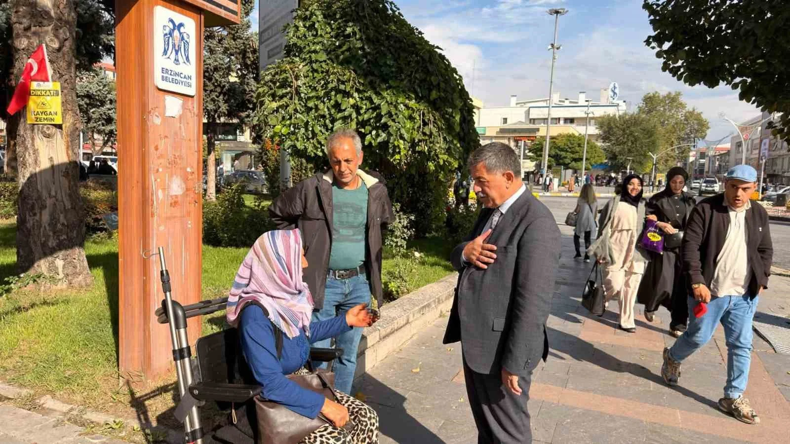 Erzincan Belediye Başkanı Aksun vatandaşlarla bir araya geldi