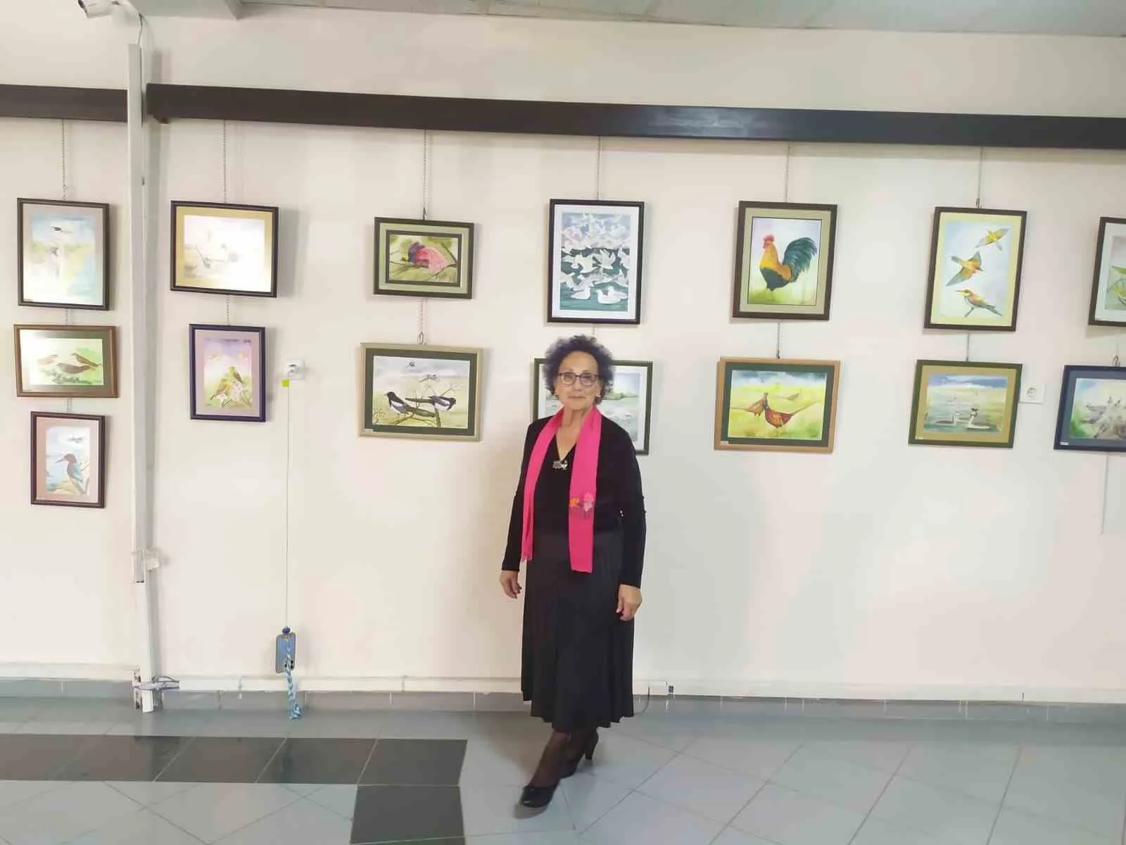 Burhaniyeli 85’lik ressam Edremit’ te sergi açtı