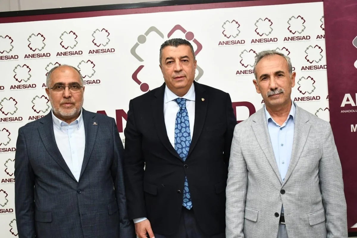 ANESİAD Malatya Şubesi'nde Mehmet Emin Doğaner Güven Tazeledi